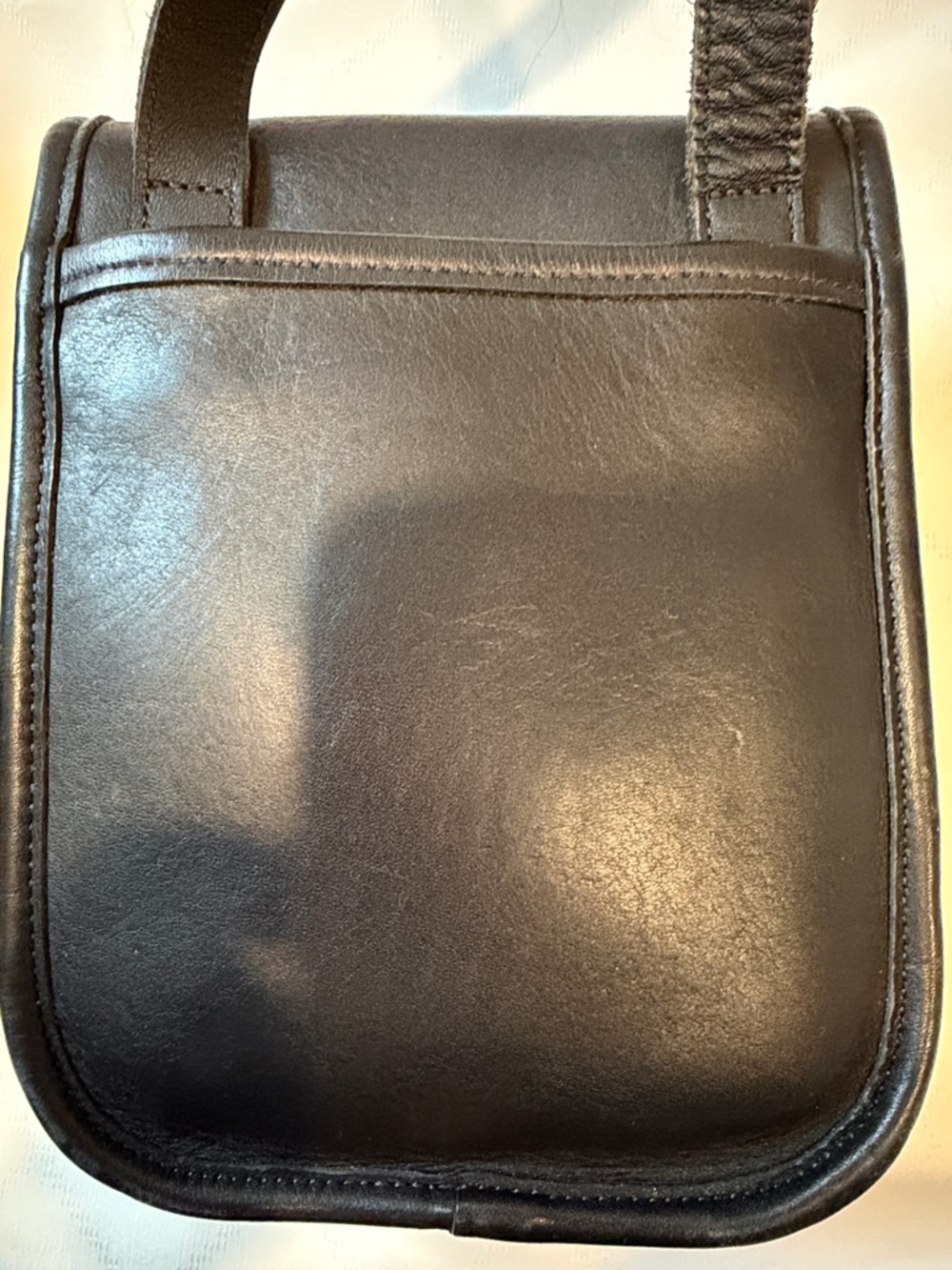 Classic Black Leather Crossbody with Gold Turnlock - Picture 4 of 9